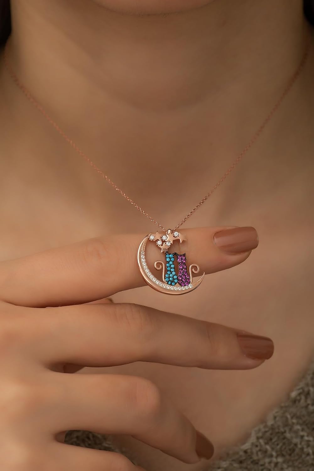 925 Ayar Ay Üstünde Oturan Aşık Çift Kedi Kadın Gümüş Kolye