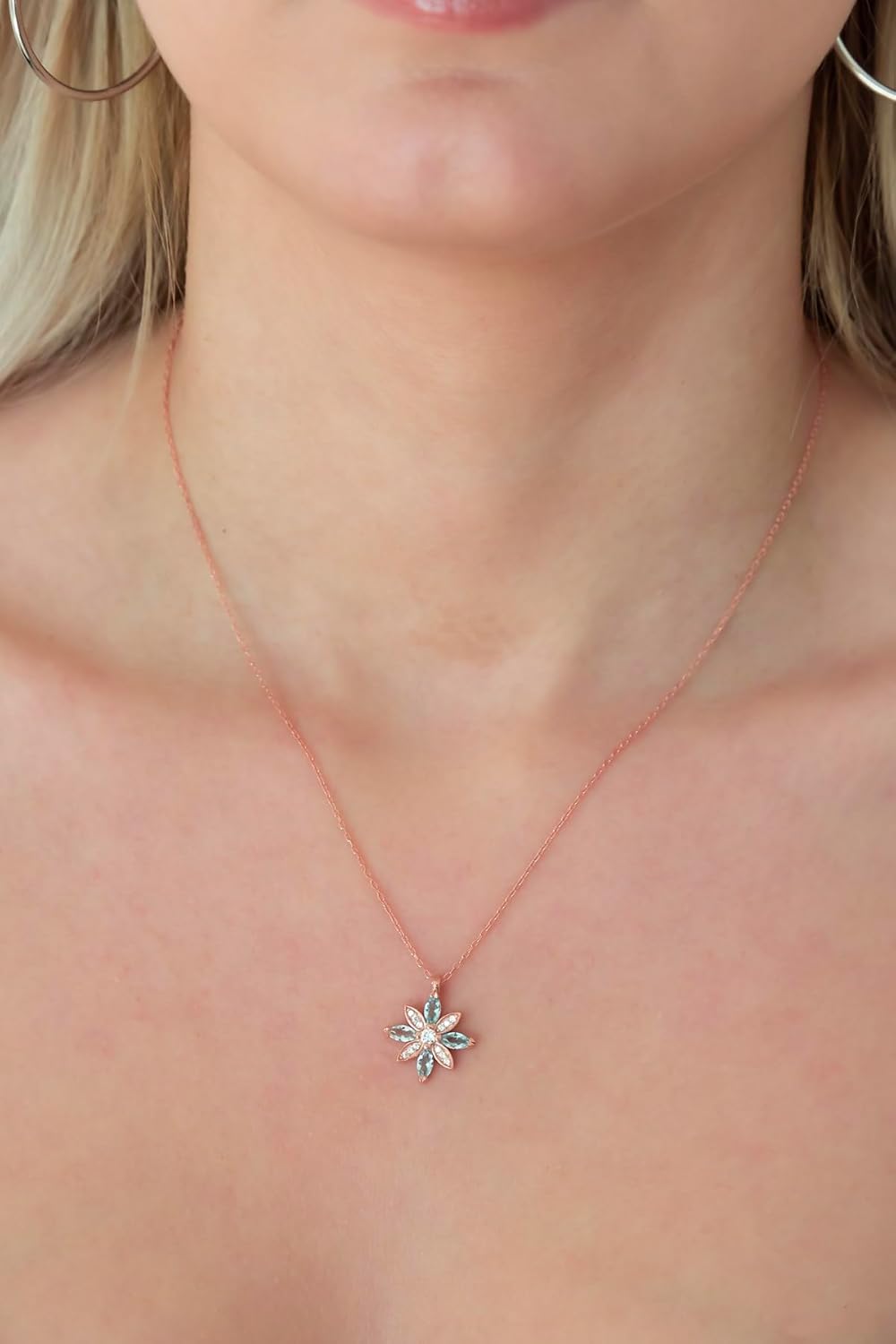 925 Ayar Aquamarin Taşlı Çiçek Kadın Gümüş Kolye