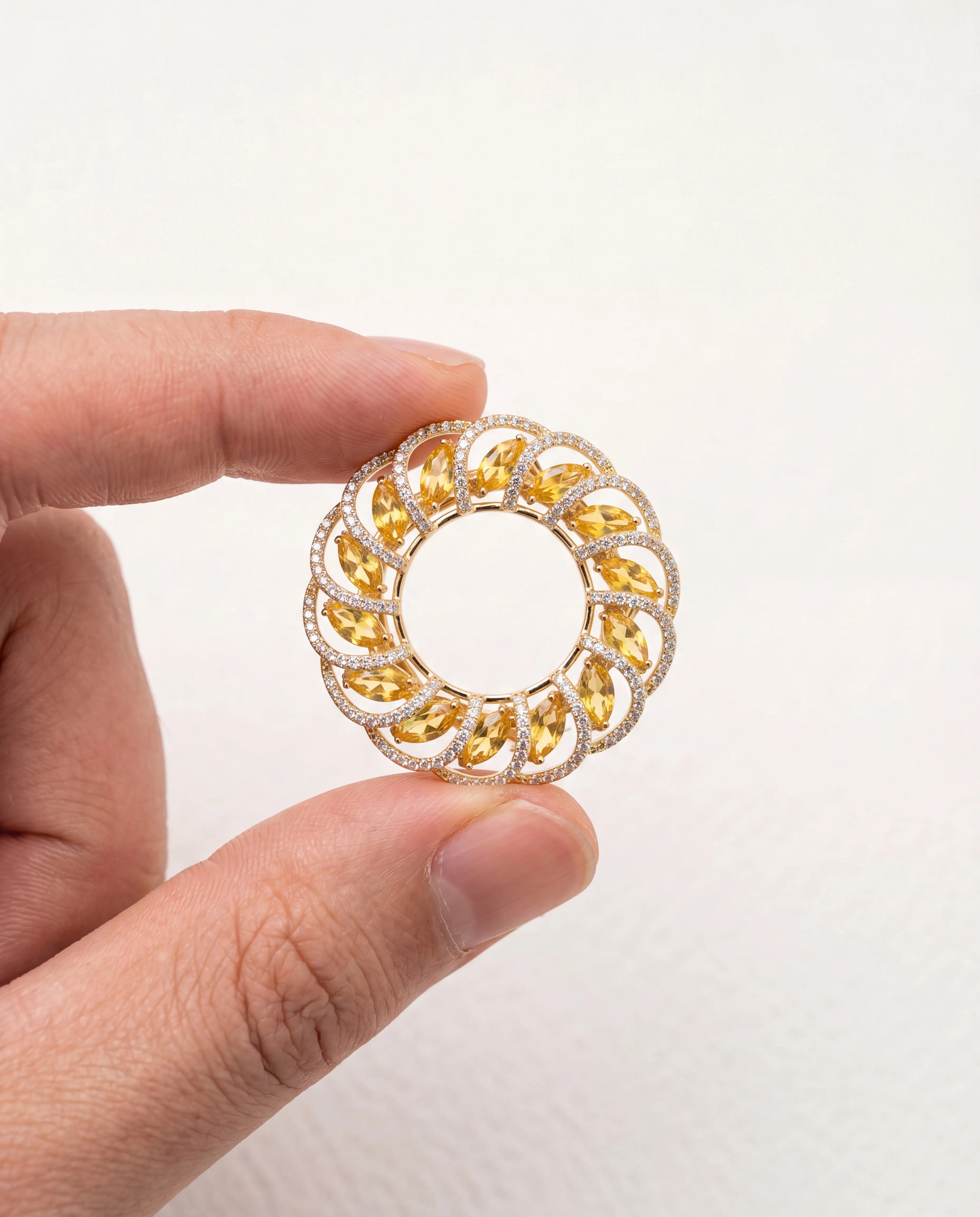 18K Gold Kaplama Mıhlama Zirkon Taşlı Broş